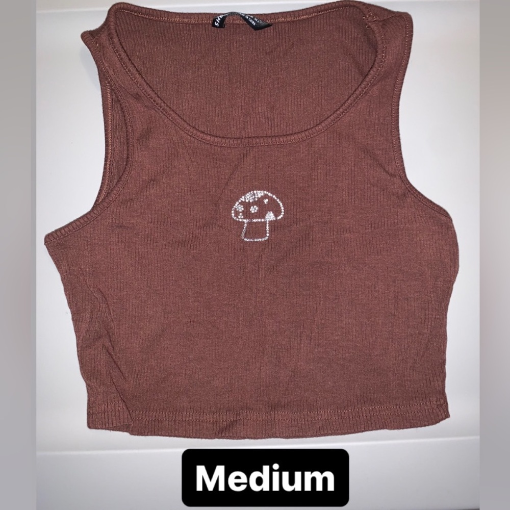M crop top